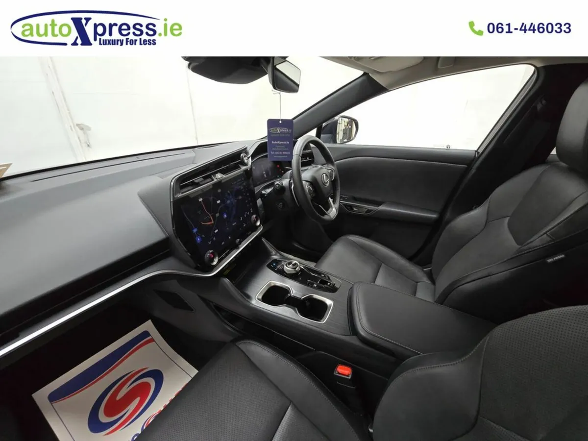 Lexus RZ 450E PREMIUM PLUS, 360 Reversing camera - Image 4