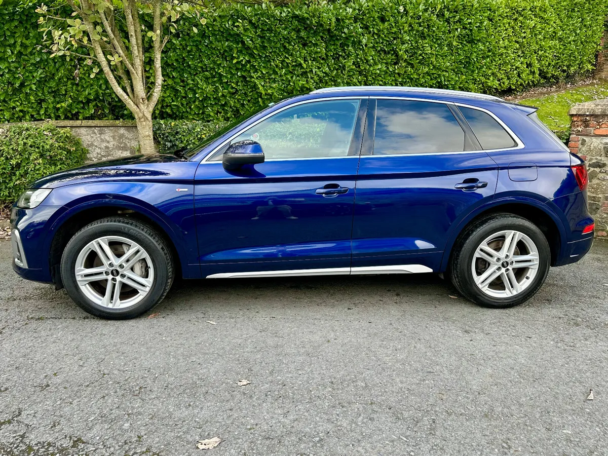 2022 Audi Q5 SLINE 50 TFSI E QUATTRO - Image 2