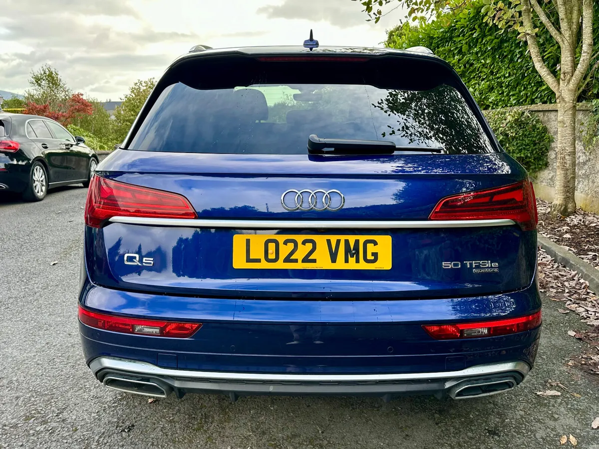 2022 Audi Q5 SLINE 50 TFSI E QUATTRO - Image 4