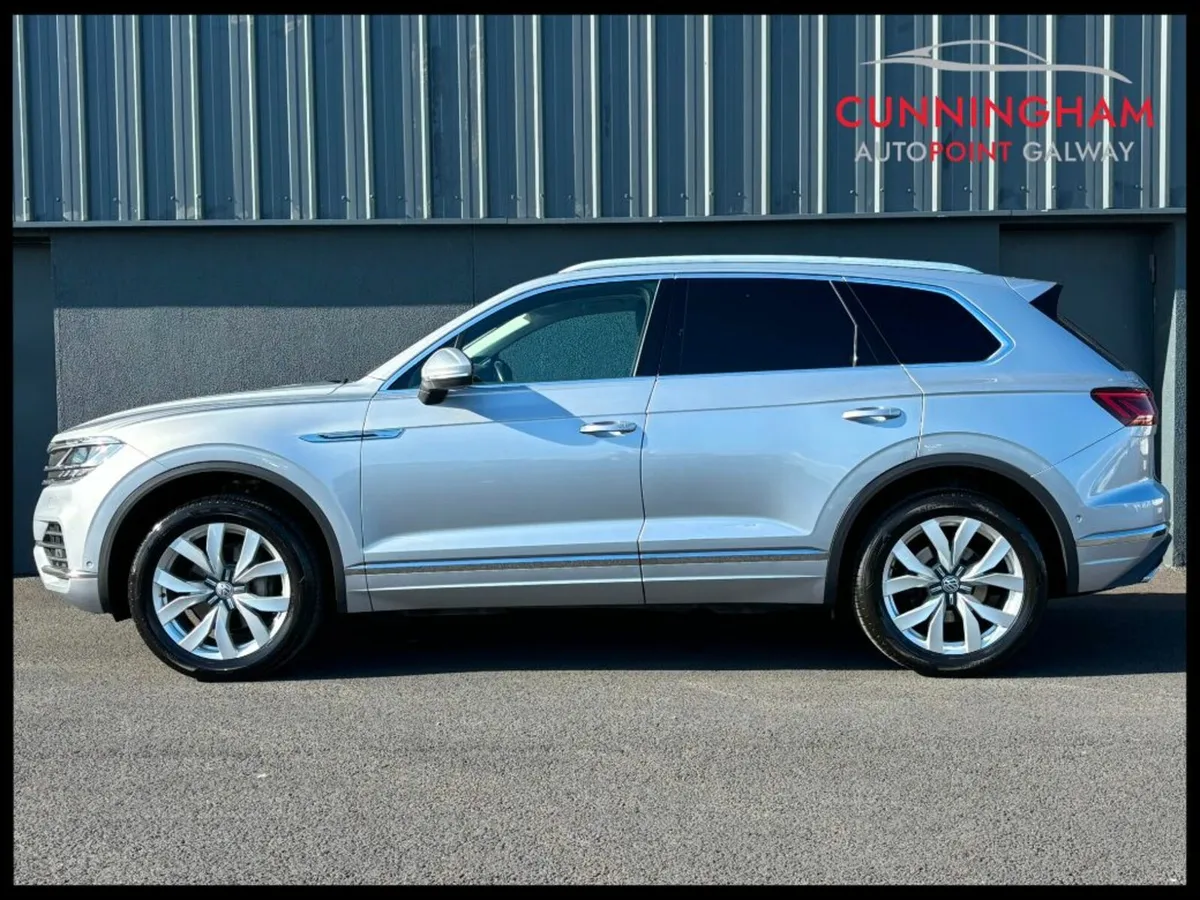 Volkswagen Touareg 3.0TDi 286HP 4-Motion N1 Commer - Image 4