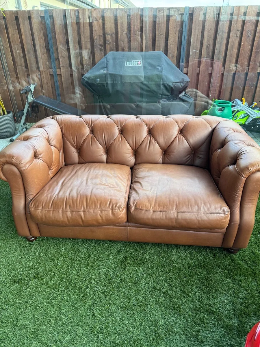 Real leather chesterfield sofas - Image 3