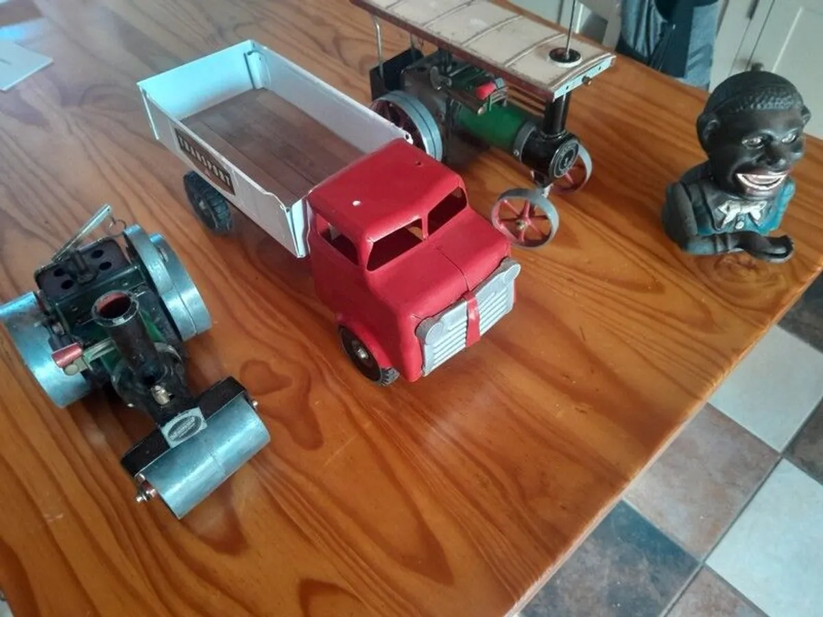 Collection of old toys - Image 3