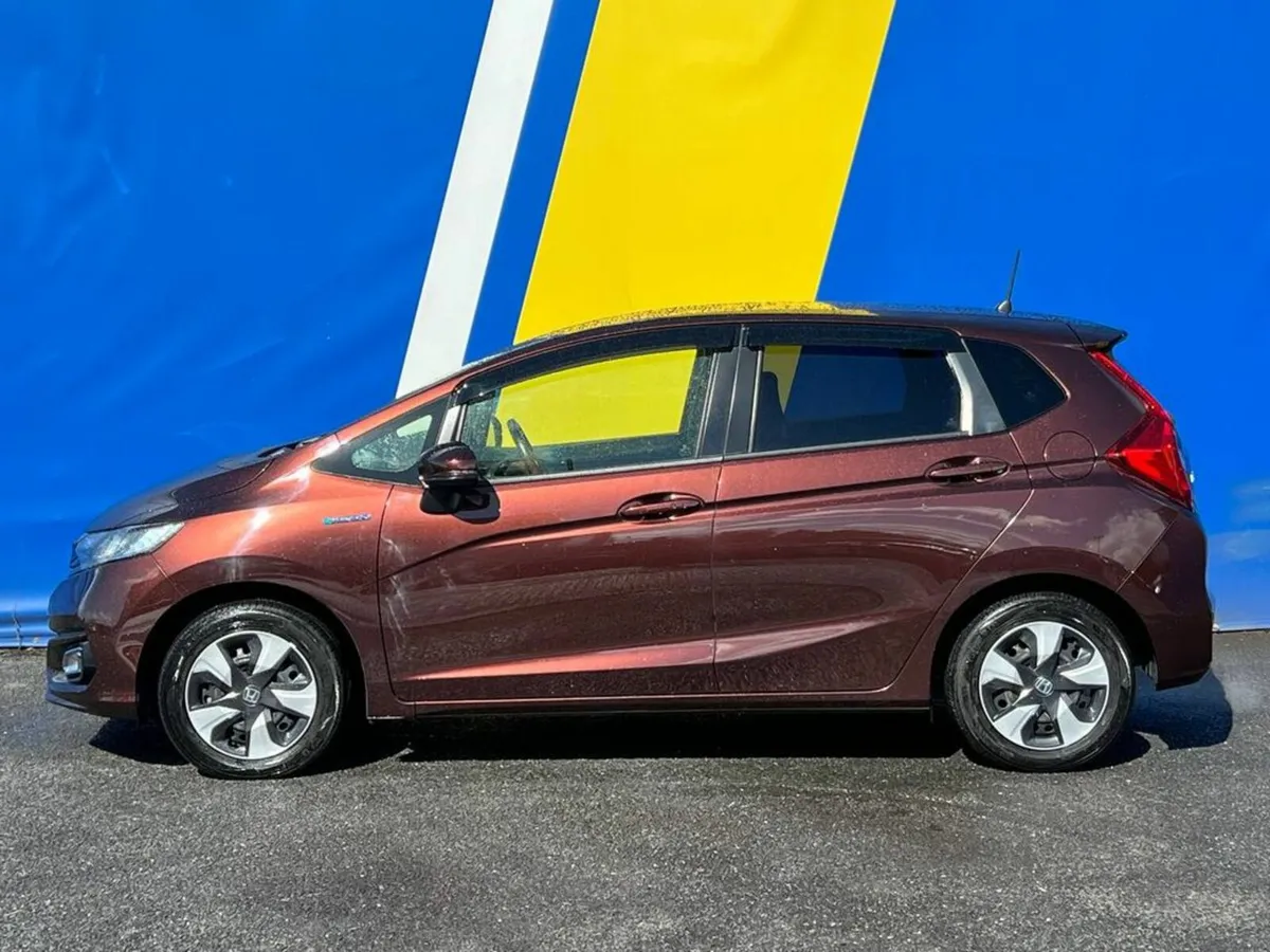 Honda Fit 1.5 HYBRID ** HIGH SPEC ** // LEATHER/AL - Image 3