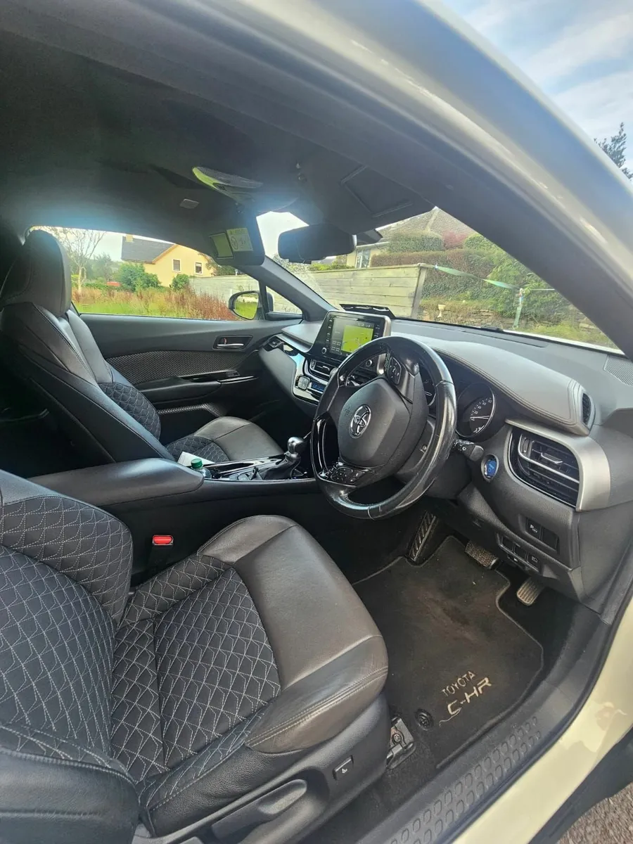 Toyota C-HR Sol 2020 (warranty inc) - Image 4