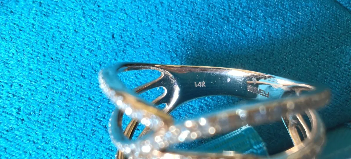 Rose Gold 14k Diamond Ring - Image 4