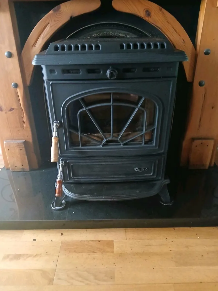 Stanley boiler stove - Image 1