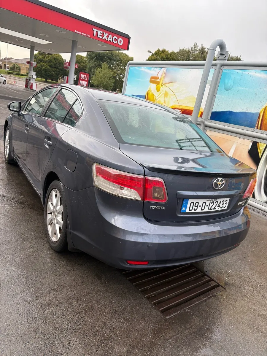 Toyota avensis - Image 3