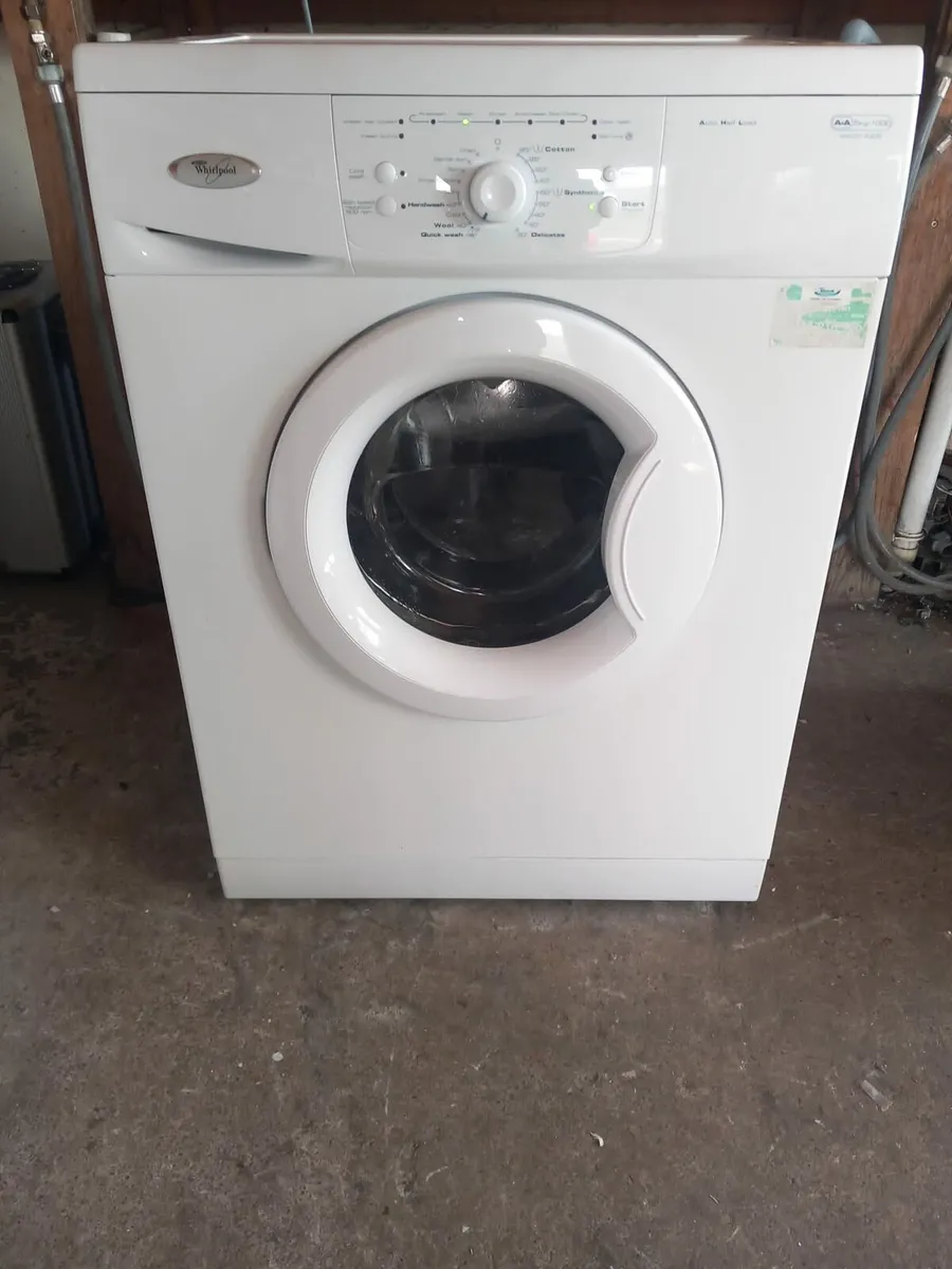 Whirlpool 7kg washing machine - Image 1