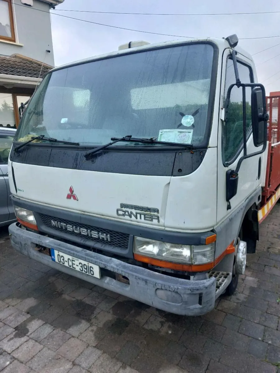 Mitsubishi Canter truck - Image 1