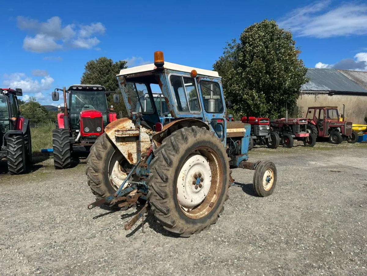 Ford 4000 - Image 2