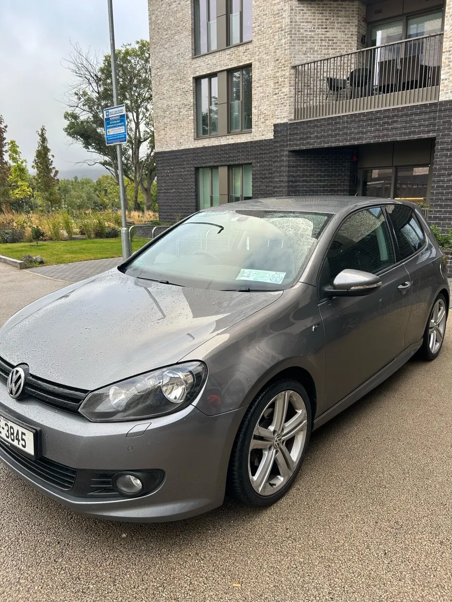 2011 Volkswagen Golf R-Line - Image 1