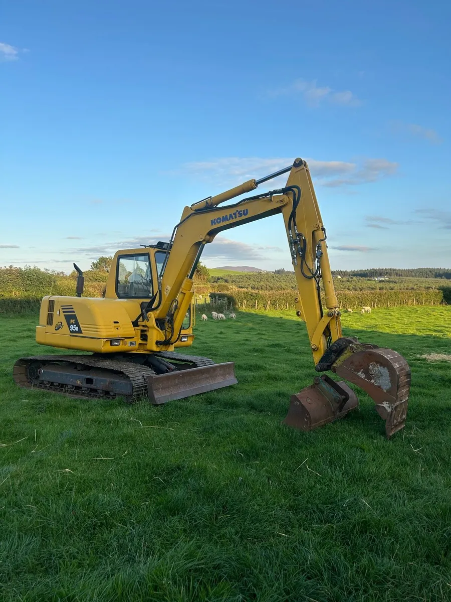 Komatsu PC95R - Image 2