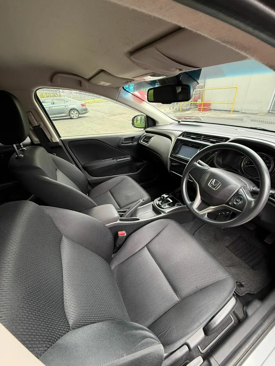 Honda Grace 2018 1.5 Petrol Hybrid New NCT - Image 4