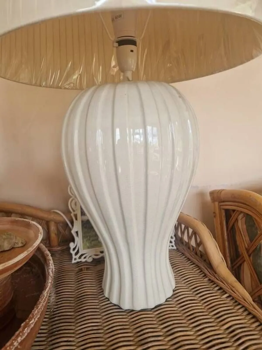 Cream lamp and shade, never used , unwanted gift - Image 1