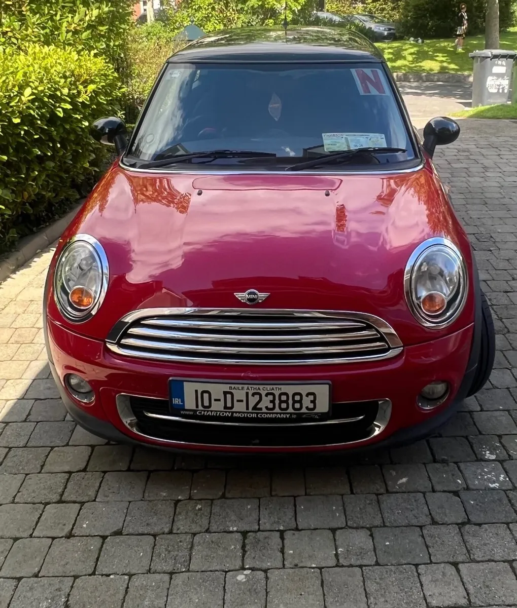Mini Cooper 2010 - Image 2