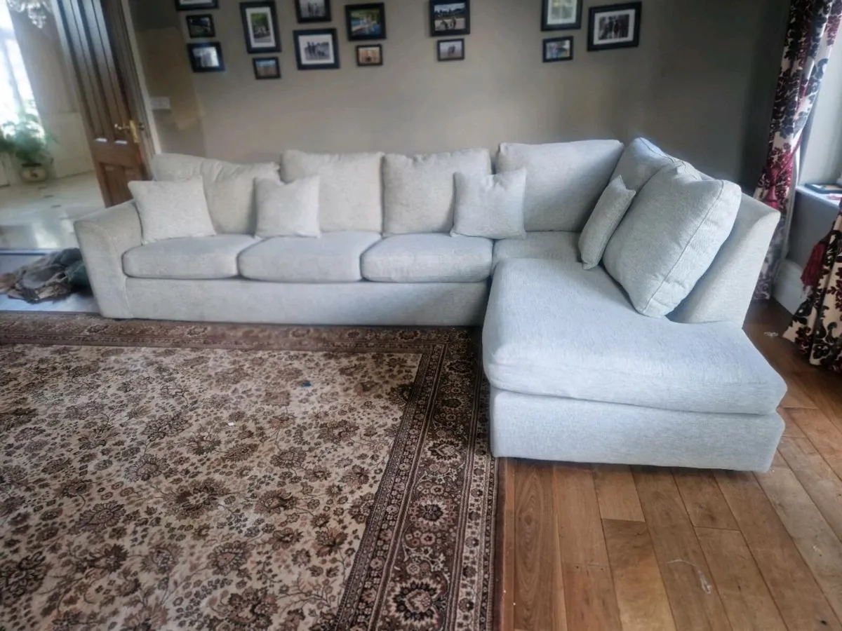 Sofa - Image 4