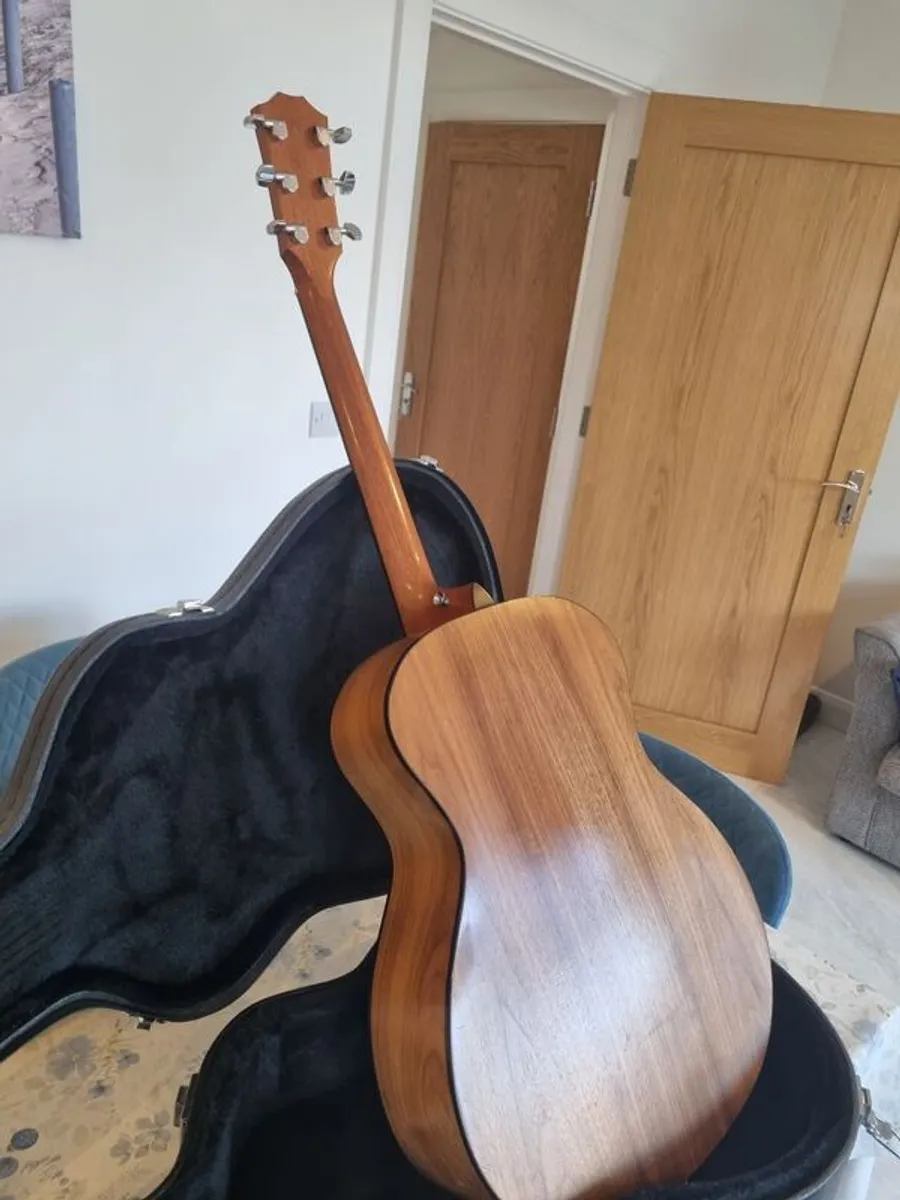Taylor 114E with Fishman pickup - Image 3