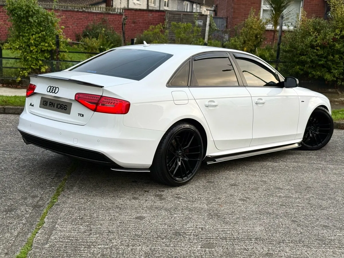 13 Audi A4 Black EDT Mint Condition - Image 4