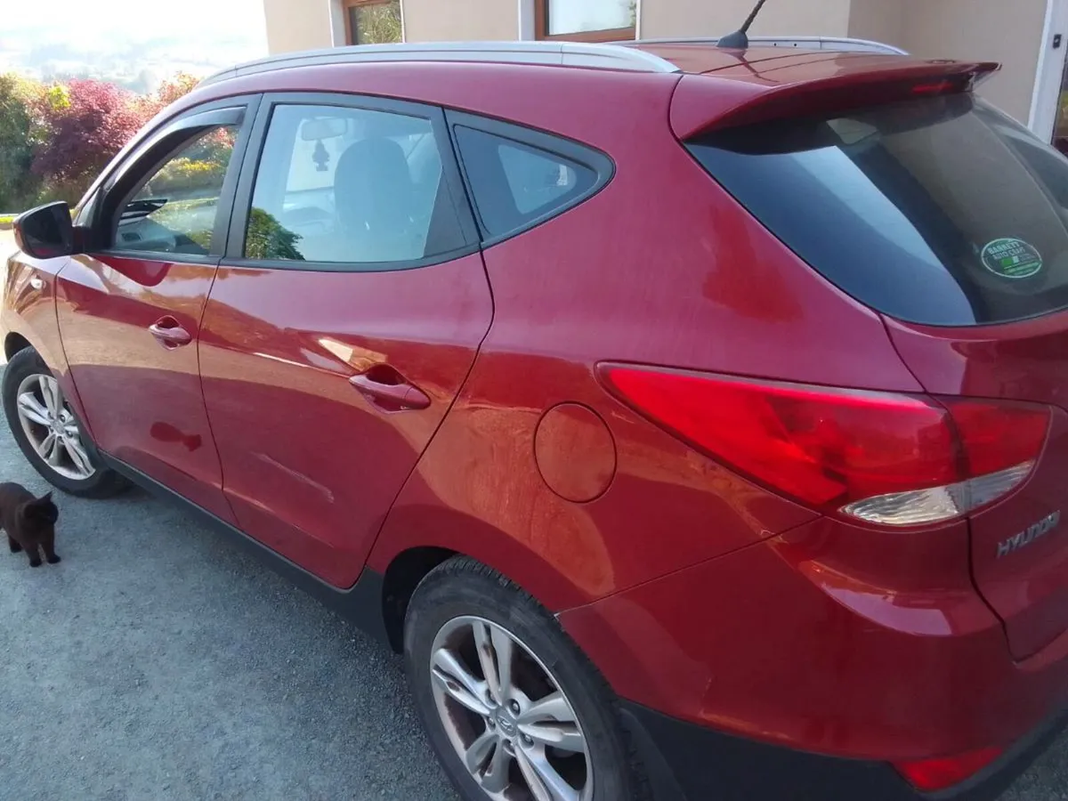 Car - Image 2