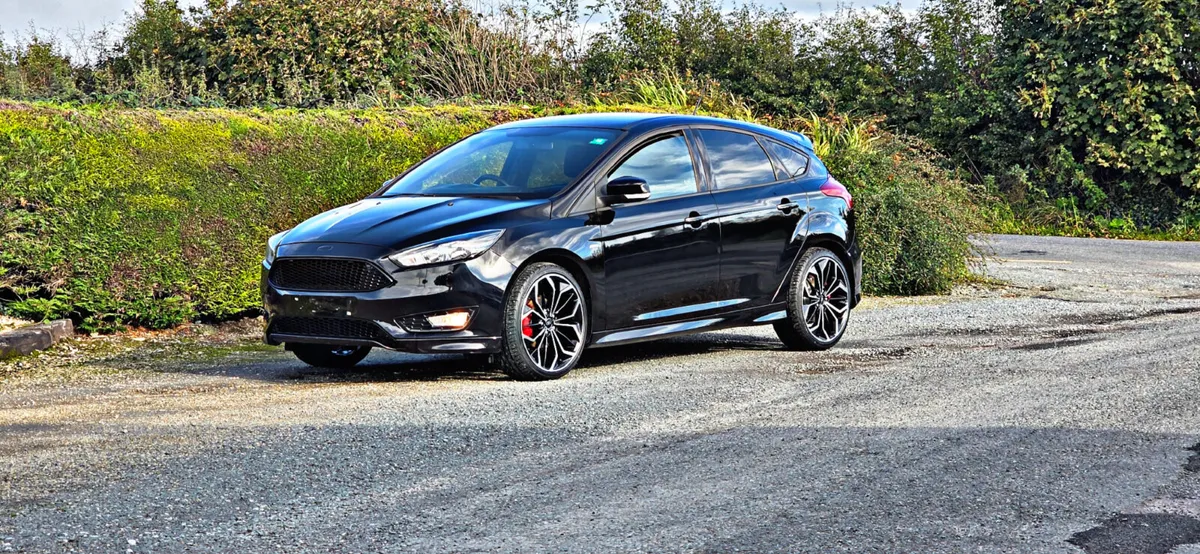 Ford Focus St Line 171 Low Mileage - Image 3