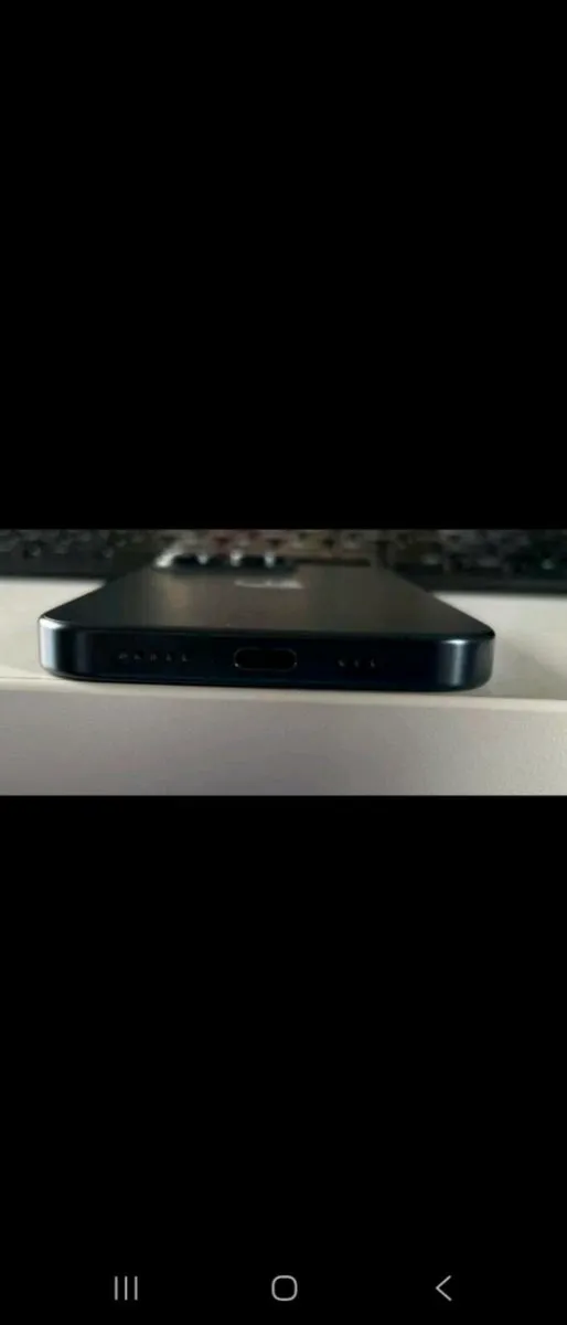 Apple iPhone  15 pro - Image 4