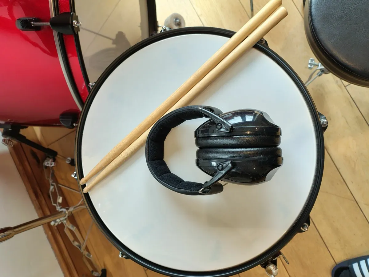 Complete Drum Kit + Extras - Image 3
