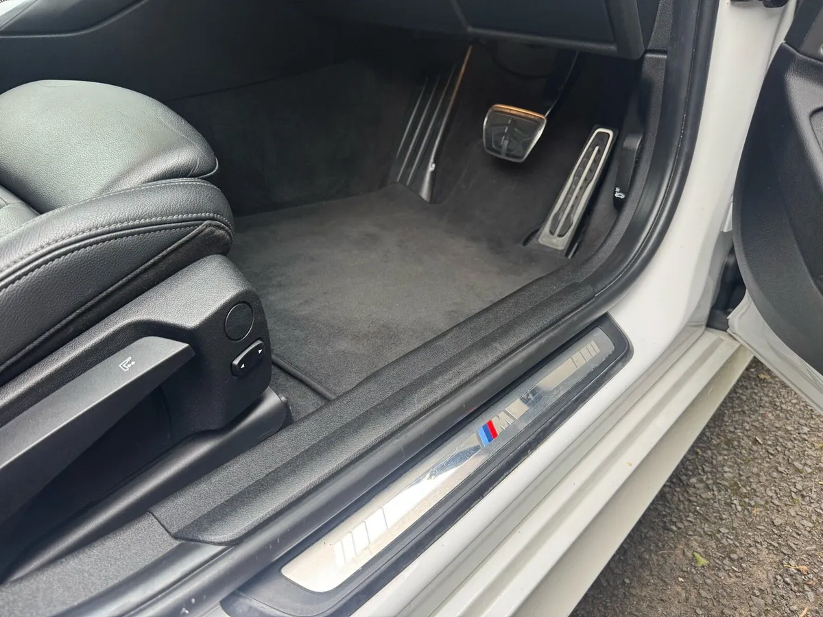 Car - Image 2