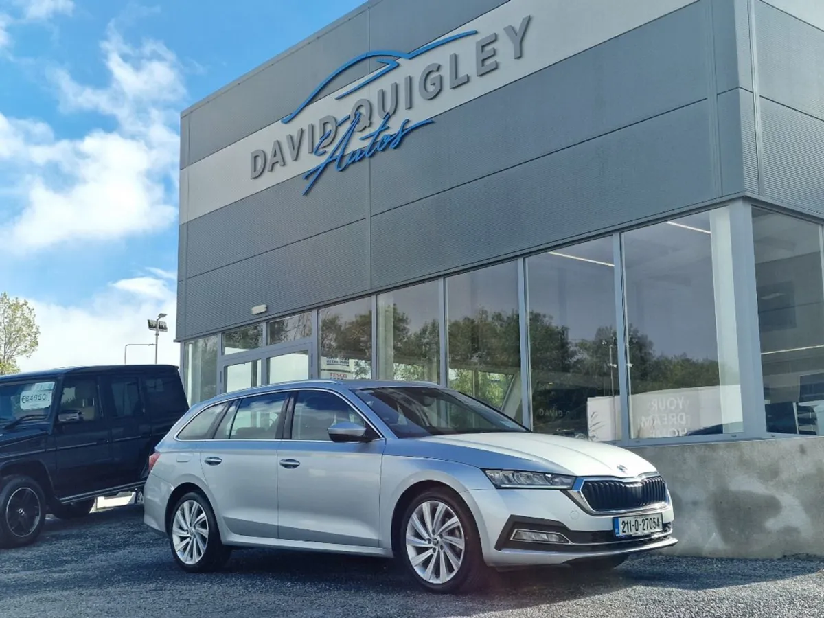 Skoda Octavia Combi Style 2.0tdi 115HP 5DR  quali - Image 2
