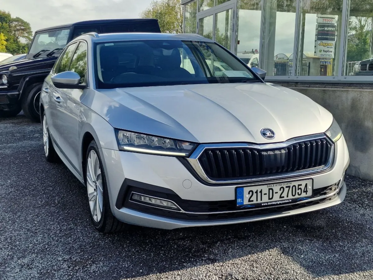 Skoda Octavia Combi Style 2.0tdi 115HP 5DR  quali - Image 3