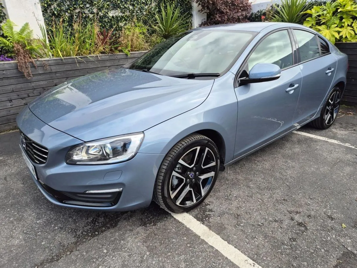 Volvo S60 2.0 D4 Auto / Dynamic Edition With Leat - Image 2