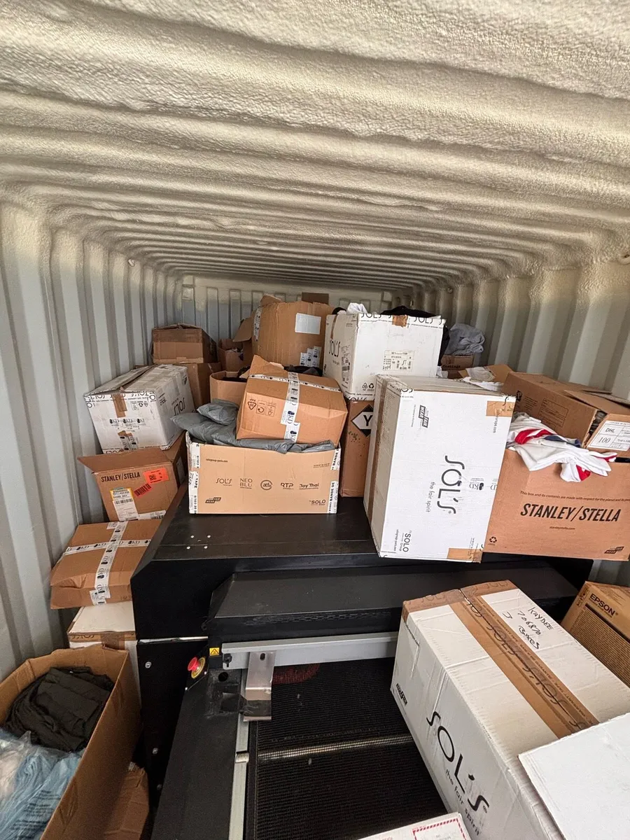 Shop stock apparel resale products 1000 units - Image 1