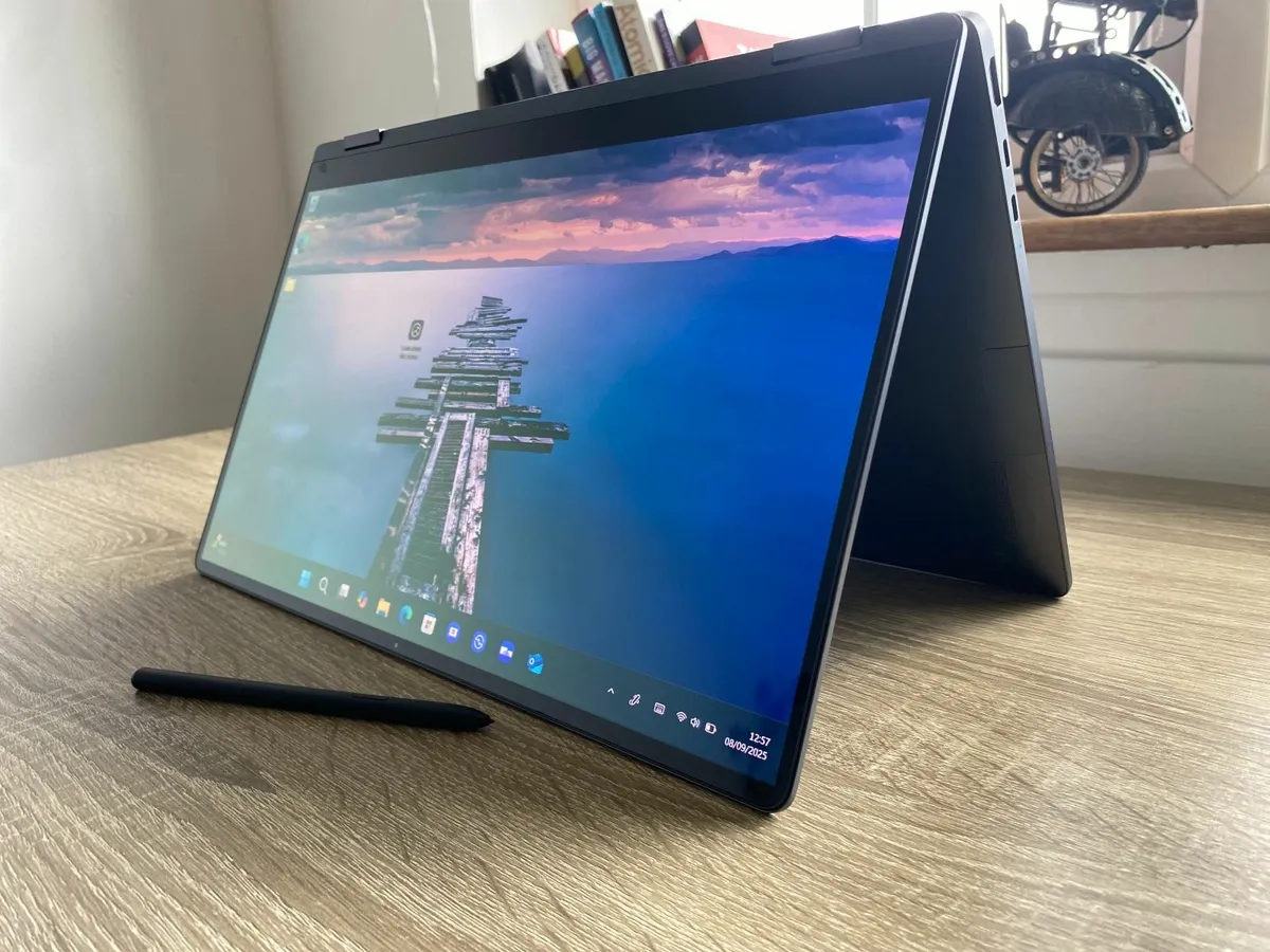 Samsung Galaxy Book3 360 15.6" 2in1 Laptop i5-1340 - Image 2