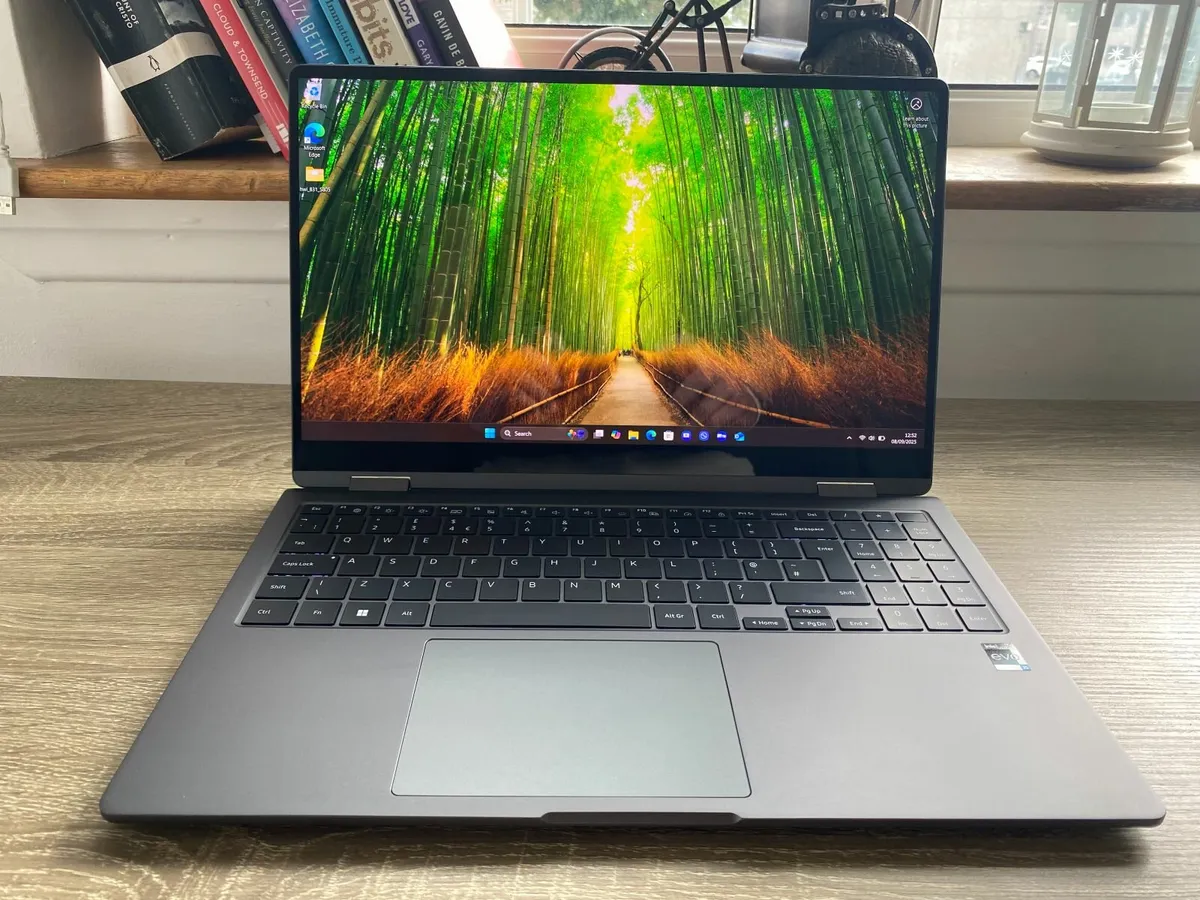 Samsung Galaxy Book3 360 15.6" 2in1 Laptop i5-1340 - Image 3