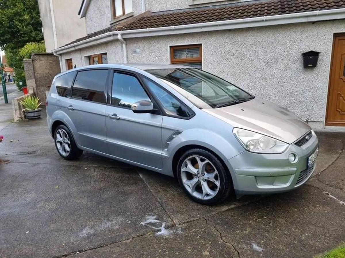 2009 Ford S-max - Image 2
