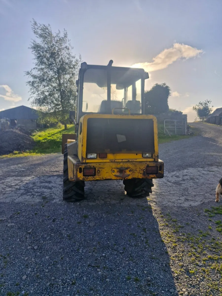 JCB 406 loader - Image 3