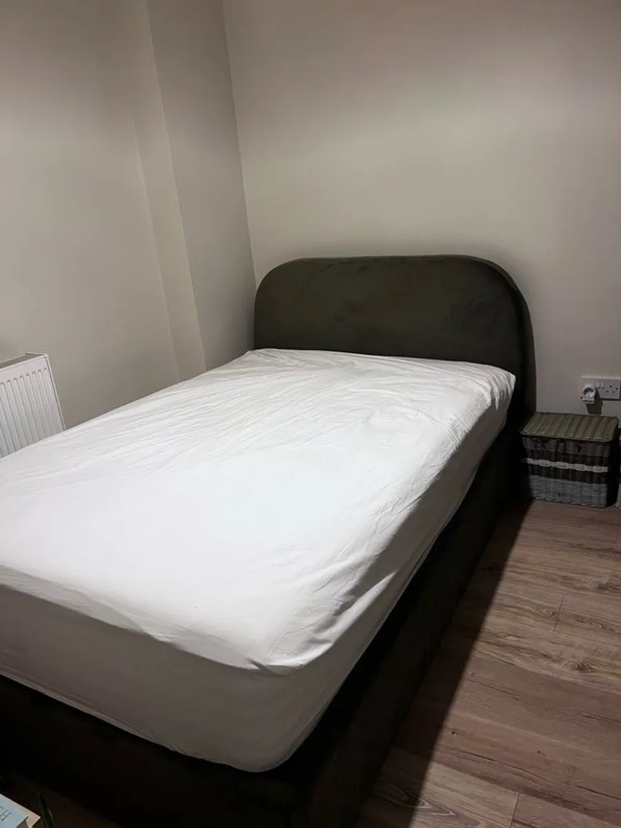 Ottoman Bed with Curved Headboard- Small Double (4ft) - Image 4