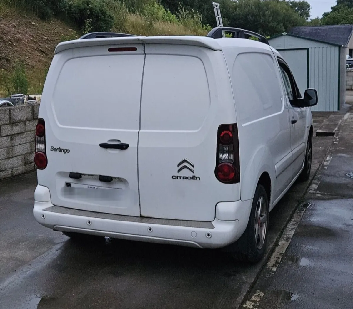 Van - Image 3