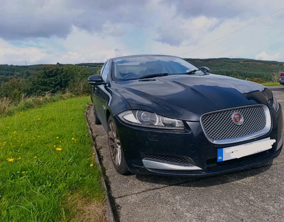 Jaguar XF 2012 - Image 3