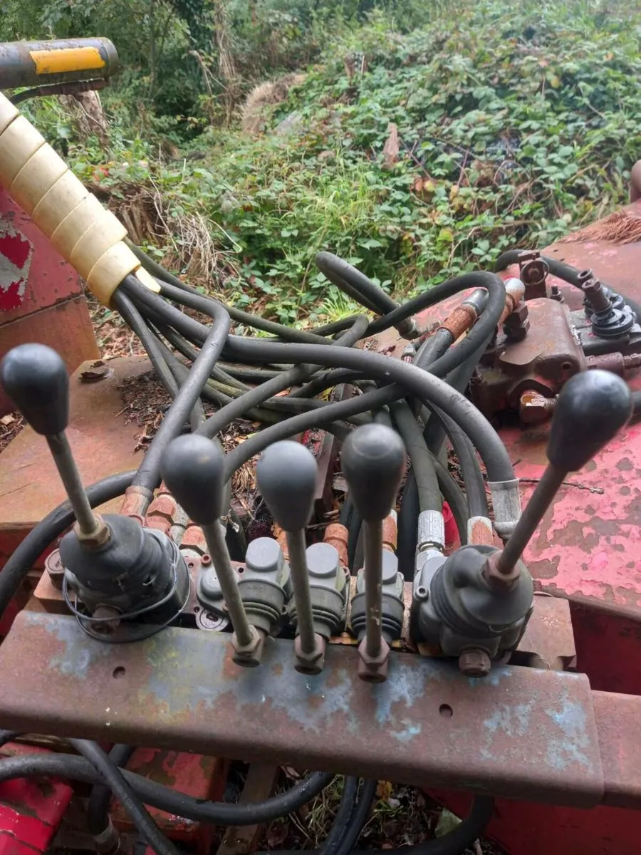 TP Crane fed wood chipper - Image 4