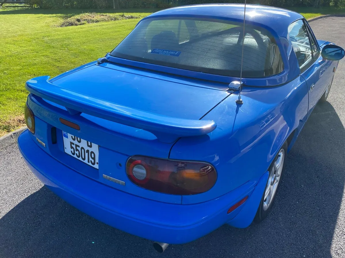 1990 Mazda MX5 Eunos Roadster Hard & Soft Top - Image 4