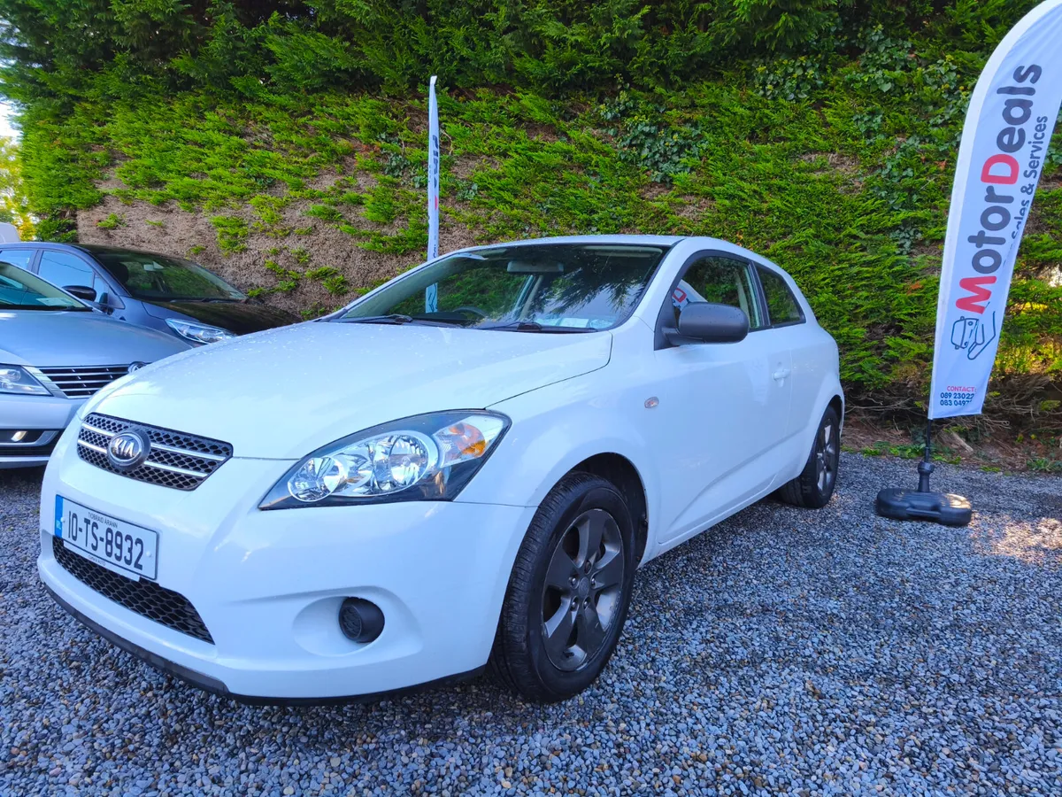 2010 Kia Cee'd 1.4 LOW MILES! - Image 2