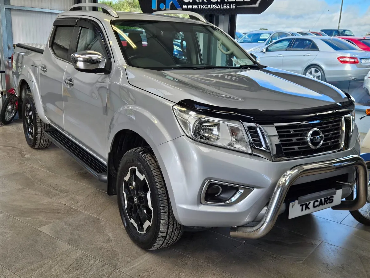 201 NISSAN NAVARA SVE EDITION **VERY LOW MILEAGE** - Image 1