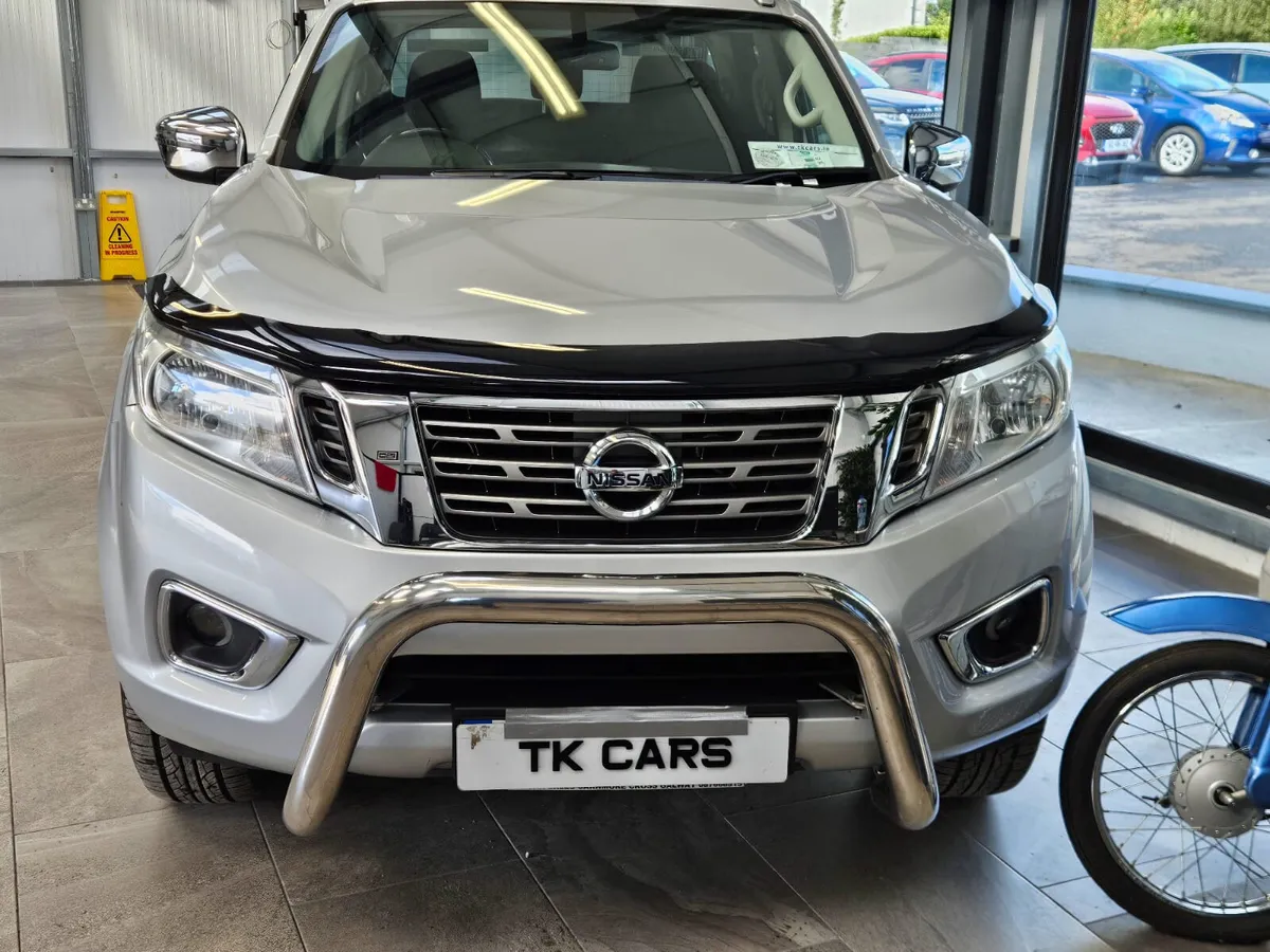201 NISSAN NAVARA SVE EDITION **VERY LOW MILEAGE** - Image 2