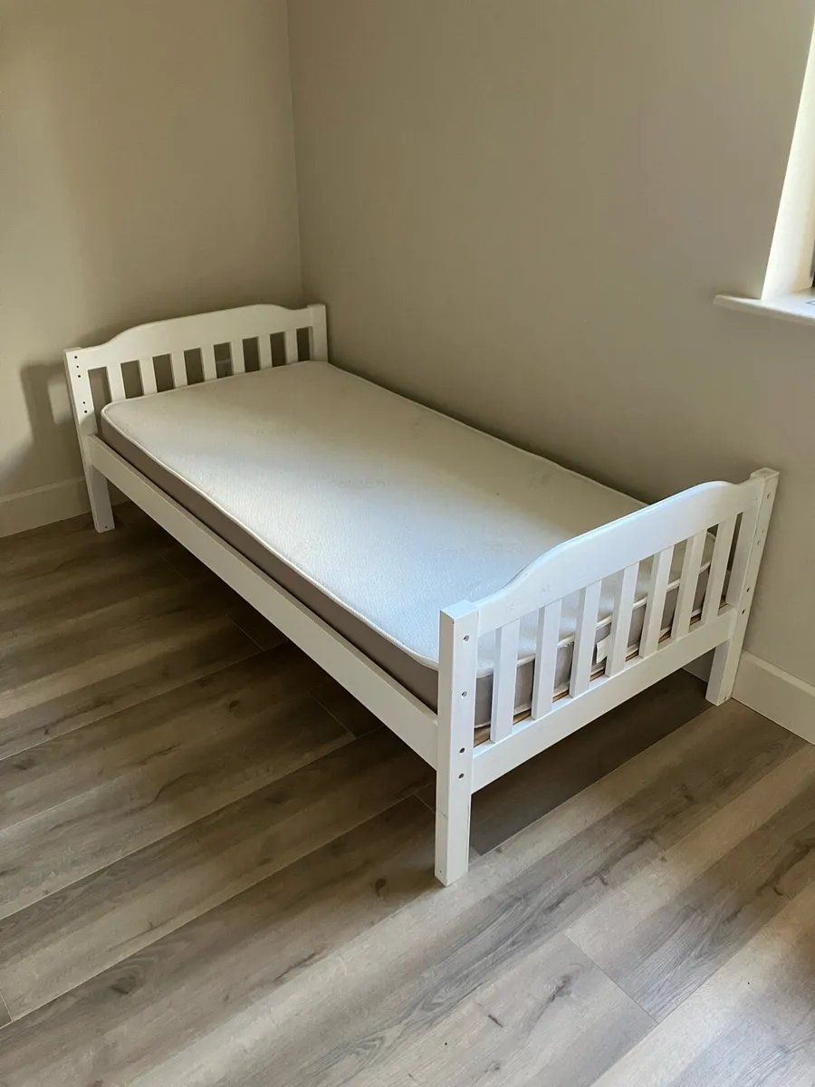 Single Bed with Mattress - Image 1