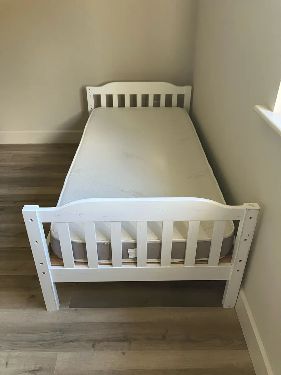 Single Bed with Mattress - Image 2