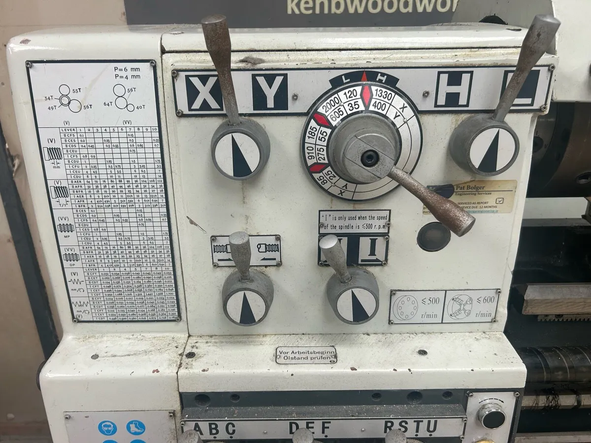 Ex school engineering lathe pristine - Image 3