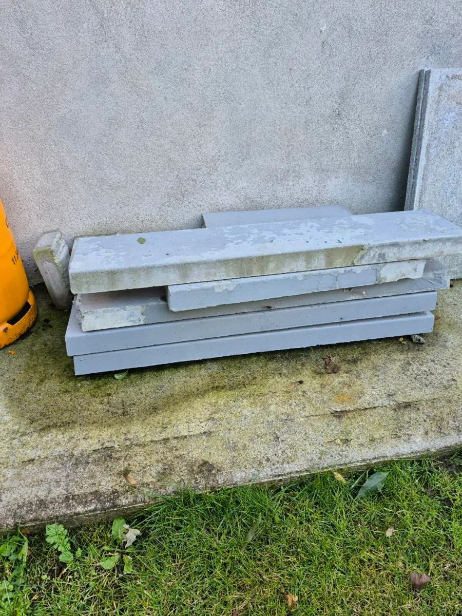 Used wall caps  3 foot long - Image 1