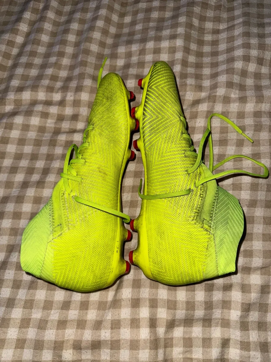Adidas nemesis football boots size 10 - Image 2