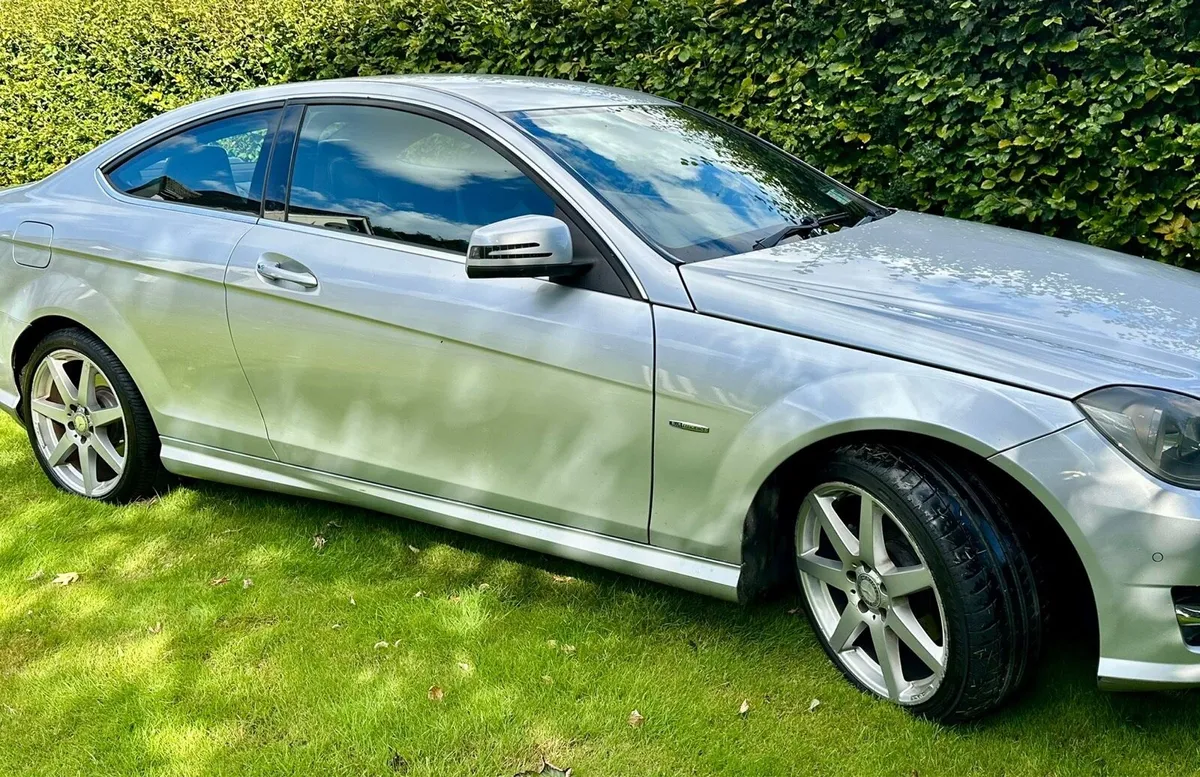 Mercedes c220 coupe - Image 4