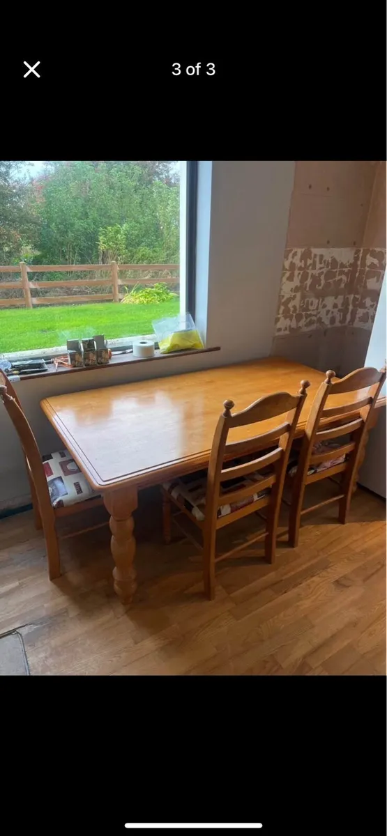 Solid oak table and chairs - Image 1